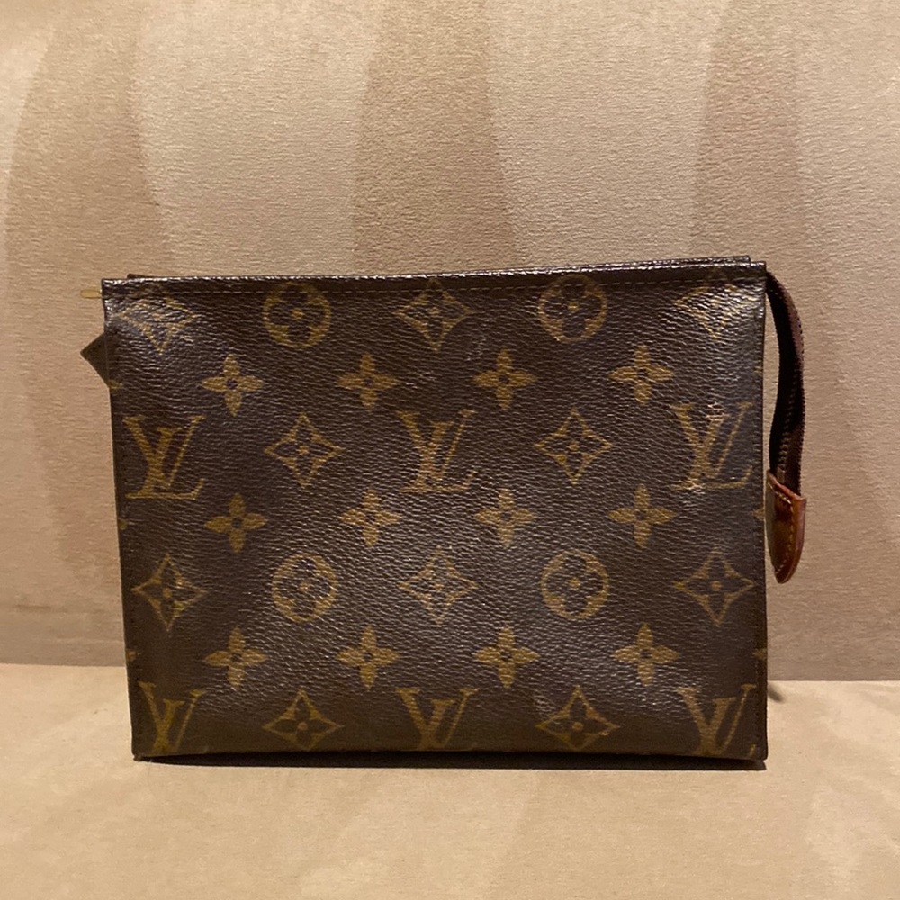 LV,  travel or make up case